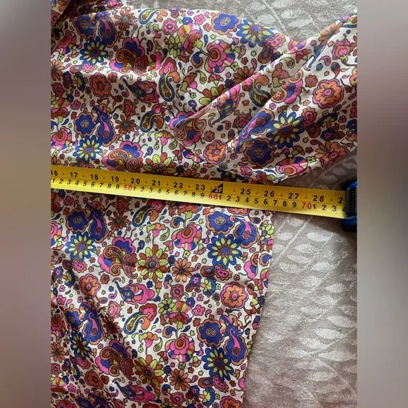 Floral Ruffle Blouse - Picture 7 of 9